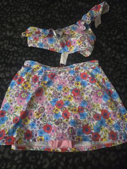 Womens Size Small Swimsuit Set 