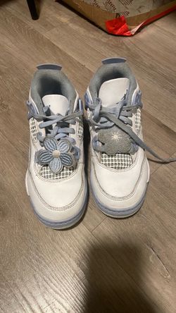 Girl's shoes