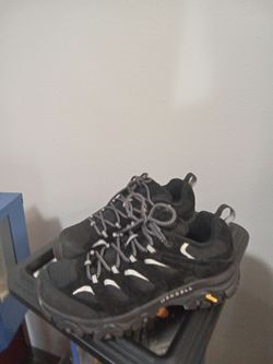 Men's Merrell Hiking Shoes with Vibram Sole