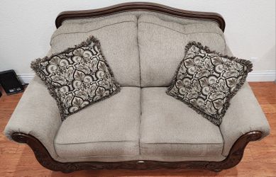 Couch.sofa