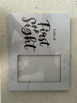 Unopened Newborn Frame