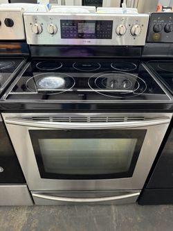Samsung Electric Flex Duo Range with Convection and Self Clean 