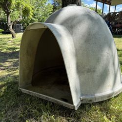 Igloo Dog house *Large*
