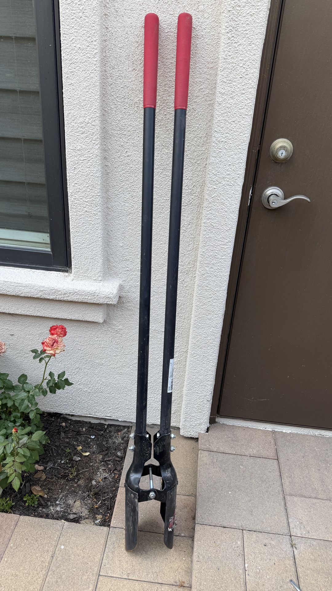 48 in. Fiberglass Handle Post Hole Digger