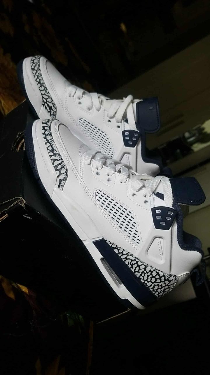 Jordans Size 4y