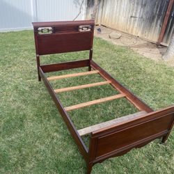 Selling A Vintage Solid Wood Twin Size Bed Frame Only 