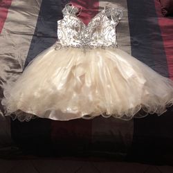 Gold Party Dress / VestidoDe Fiesta Dorado 