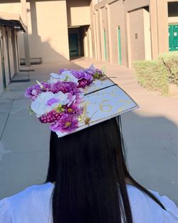 Cap decorating