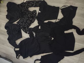 Bundle of 12 crop tops sizes small and medium