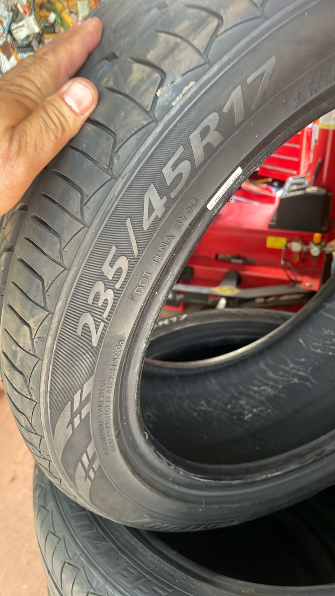 Full Set 235/45/17
