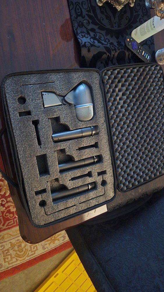 Shure Drum Mic Kit (57s And Beta 52)