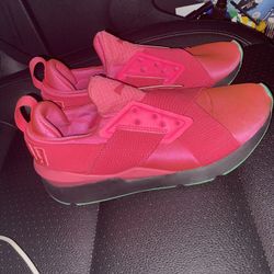 Pink Pumas Sz 4.5y