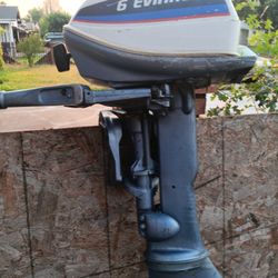 6hp EVINRUDE BOAT MOTOR RUNS GREAT