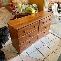 Free dresser