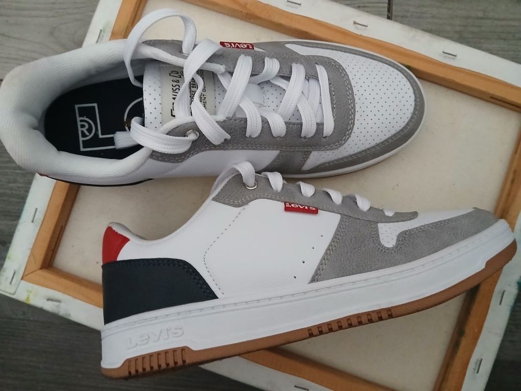 Levi's Shoes Kids Size 6M