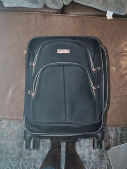 London Fog Rose Gold Carry On