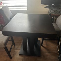 Dining Room Table 