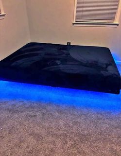 Hasuit Floating Bed Frame (Queen)