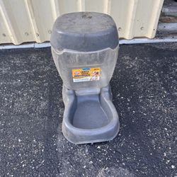 Pet Food Gravity Feeder