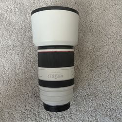 Canon RF L Lens 70-200 (Mint Condition) – Barely Used – Save $400+ 