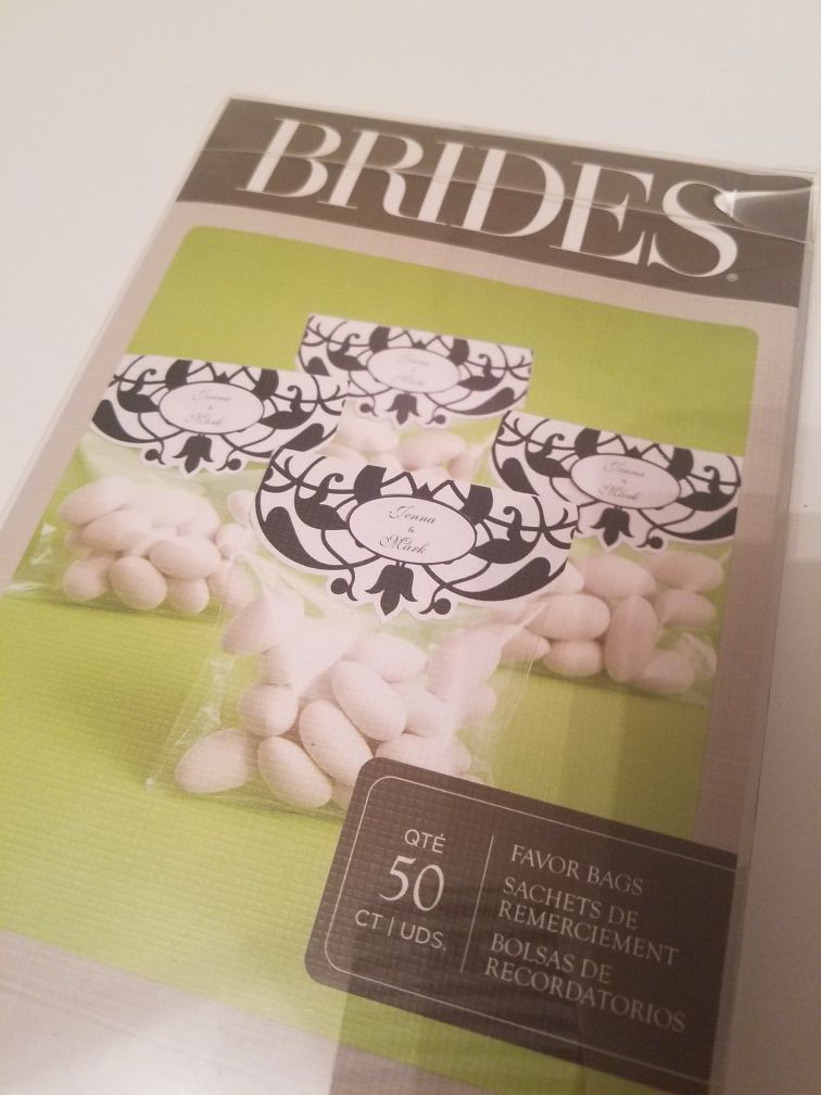 Gartner Studios Brides Box of 50 Bag Favor Kit Black and White