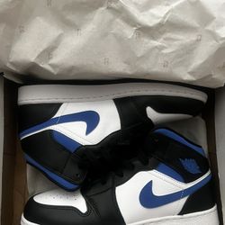 Brand New Jordan 1 Mid (GS)