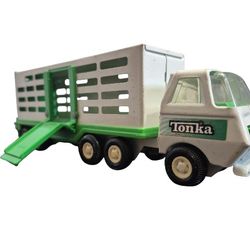 Vintage Tonka 811974‑A White & Green Horse/Cattle Semi Truck – Clean, Complete & Classic