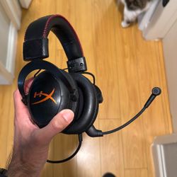 Headphones - HyperX Cloud Wired Headphones