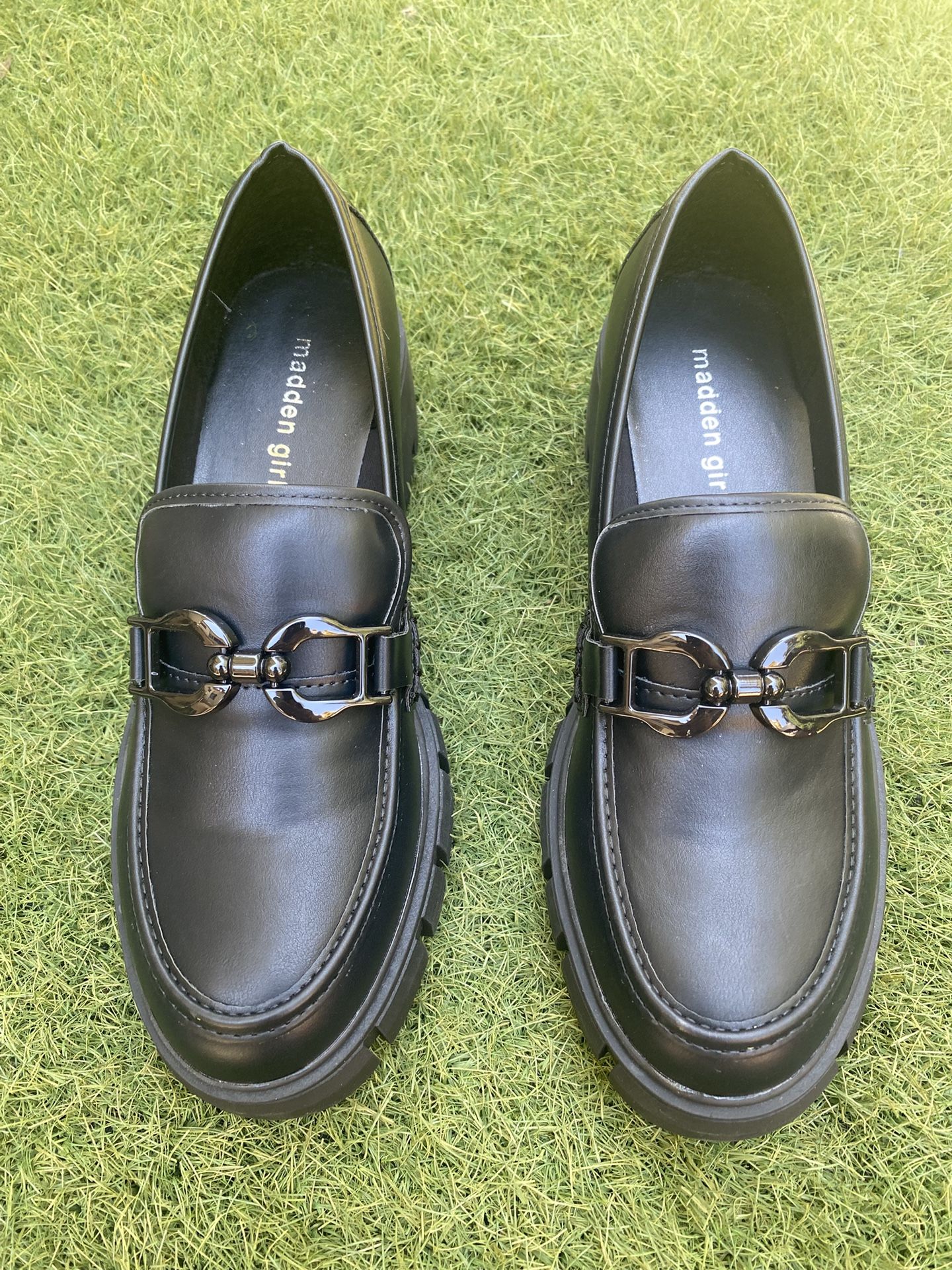 Madden Girl Women’s Block Heel Loafers Black Size 9.5