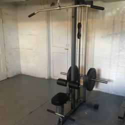 Lat Pull Machine 