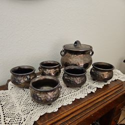 Bean Pot McCoy Hammered Bronze Chili Pot W/5 bowls 
