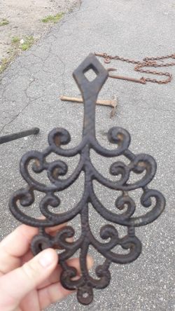 Vintage cast iron pot holder
