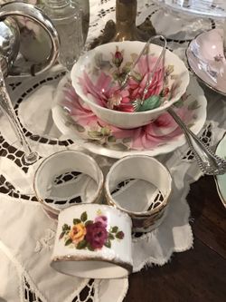 Vintage Teapots, Teacups & Dishes🌸
