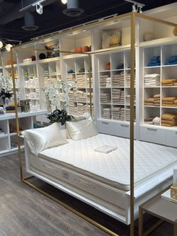 Queen for poster bed custom made in Portugal