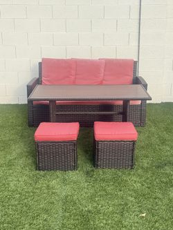 4-piece outdoor wicker dining/patio conversation set