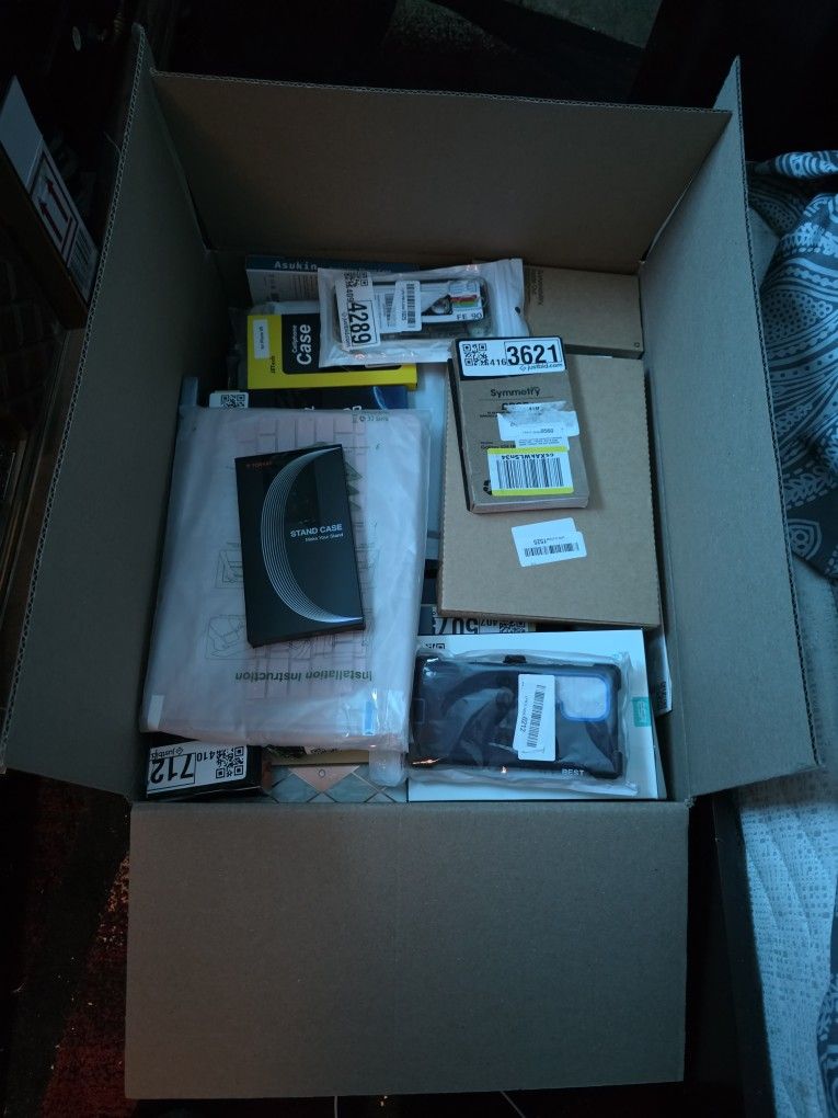 Pallet Of Mixed Accessories For Phone/Watch/tablet