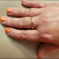 18k Gold Over Silver. Like New Beautiful Band. Ring size: 10.