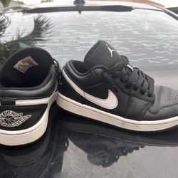 Nike Air Jordan 1 Low Retro Black