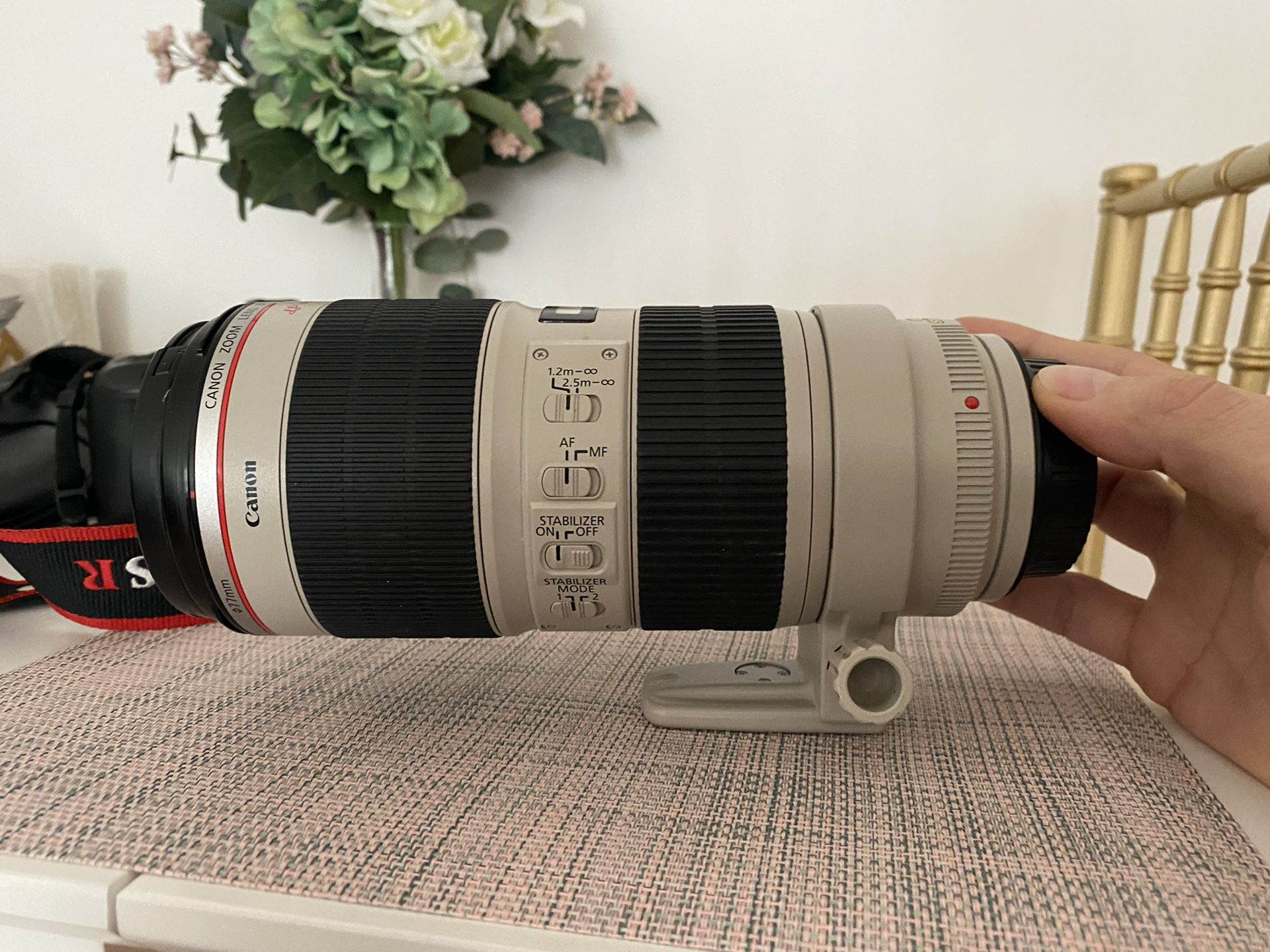 Canon EF 70-200mm f/2.8L is II USM Telephoto Zoom Lens for Canon SLR Cameras