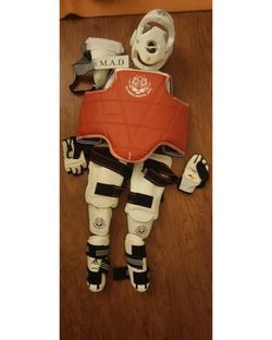 Kids Taekwondo Sparring Gear Set — Headgear, Chest Guard, Shin Guards, Gloves