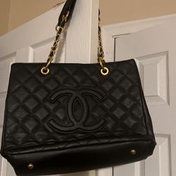 Black Purse 