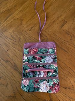 Badaregai S.A. Badalona Trifold Travel Jewelry, Cosmetics, or Storage Bag - Floral - Like New