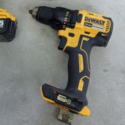 20v Dewalt Drill Y Batt 5.0  (Used) No Charger $60 Firme Área Jersey Village 77O41 
