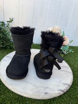 Ugg Bailey bow black winter boots size 7 toddler new