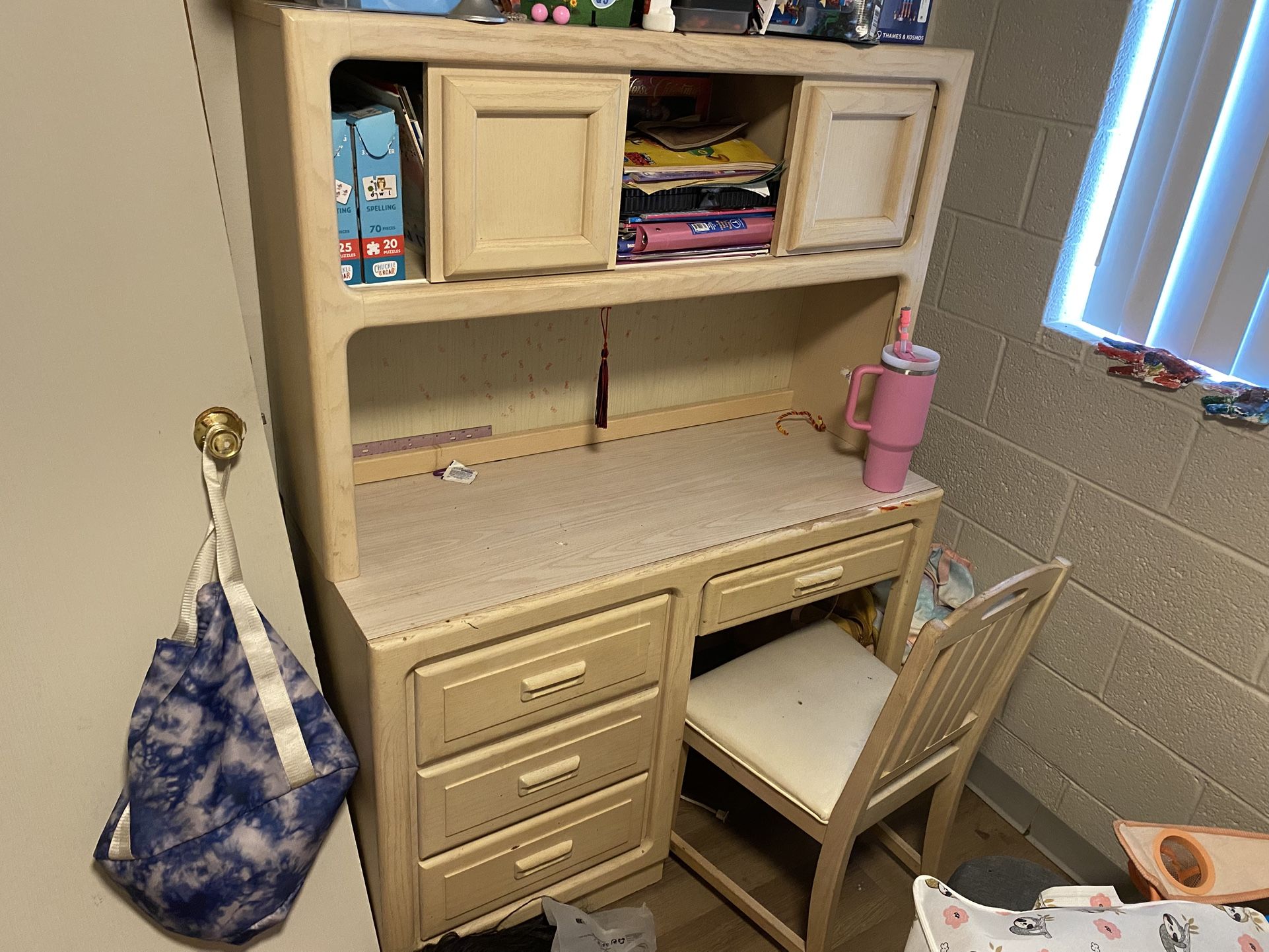 Dresser / Desk
