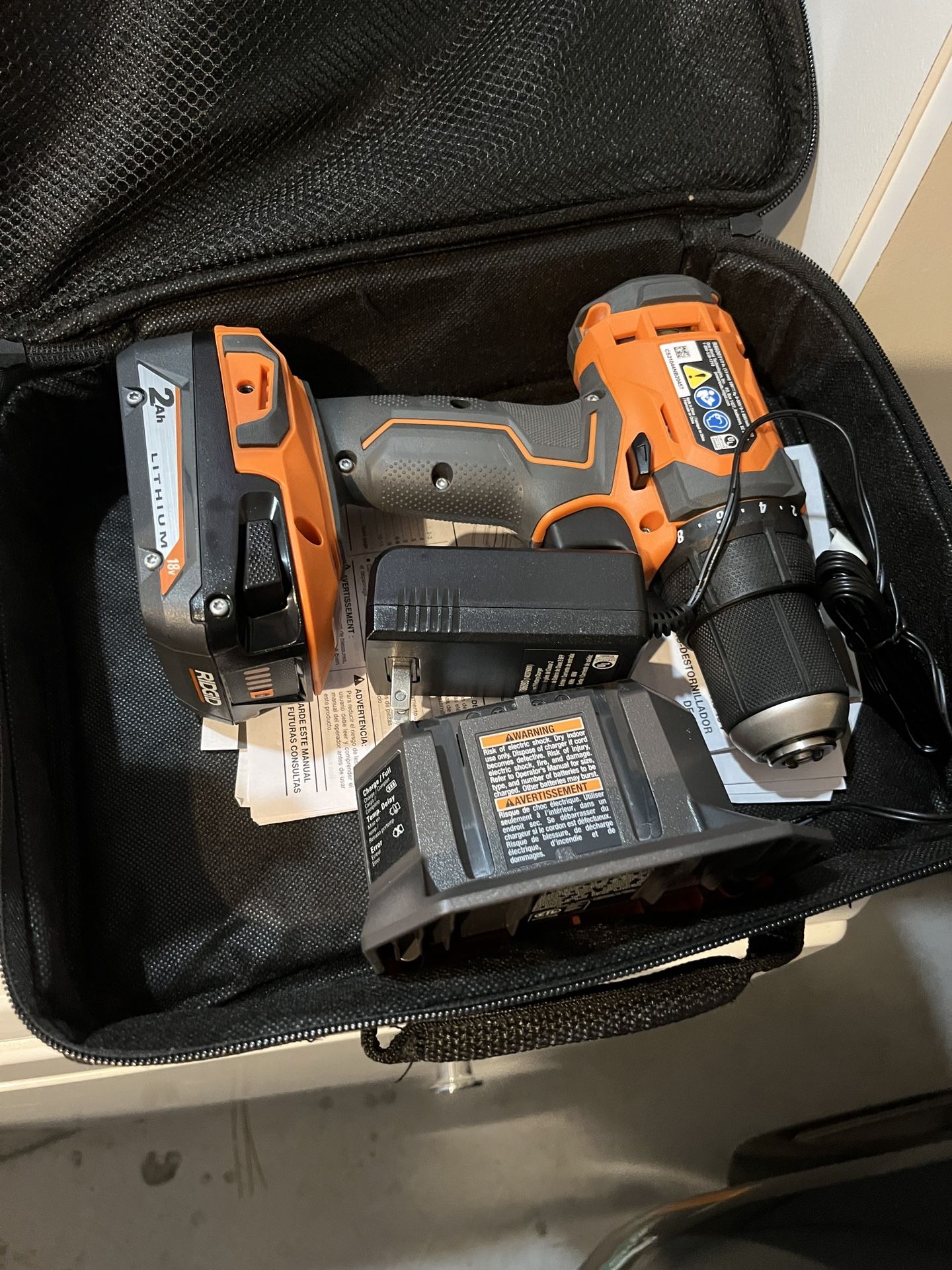 Ridgid 18V Drill & Impact Driver Kit (2 Batteries + Charg