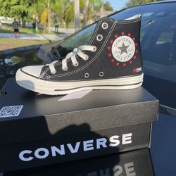 Converse Chuck Taylor All-Star Embroidered Hearts