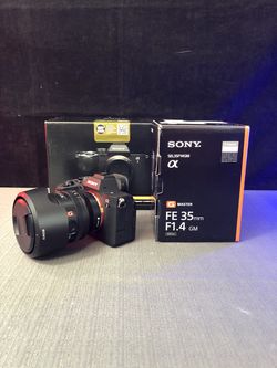 Sony a7 IV Mirrorless with FE 35mm f/1.4 GM Professional Bundle