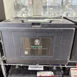 Box Truck / 18 Wheeler Batteries 