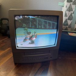 Toshiba VCR CRT TV